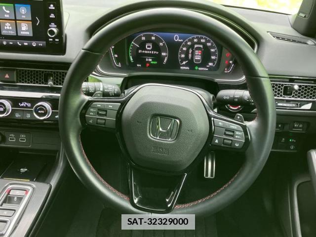 Honda CIVIC 2024-03 7821927-15