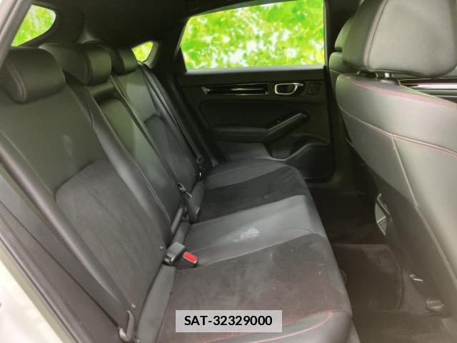 Honda CIVIC 2024-03 7821927-4