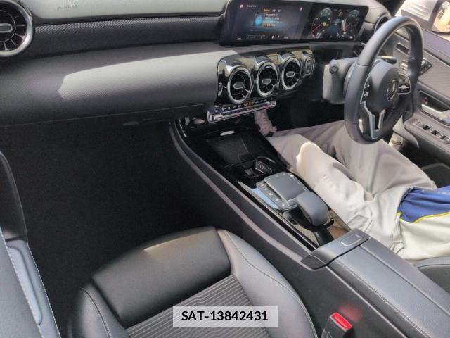 Mercedes Benz CLA-CLASS 2021-10 7811358-2
