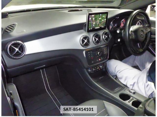 Mercedes Benz CLA-CLASS 2015-07 7816562-2