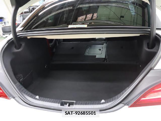 Mercedes Benz CLA-CLASS 2018-04 7822832-6