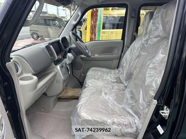 Nissan CLIPPER RIO 2026-02 7814141-3