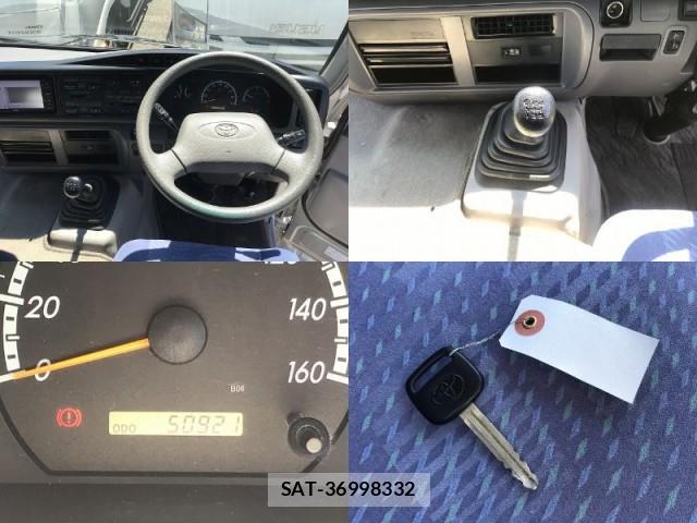 Toyota COASTER 2015-03 7817414-11