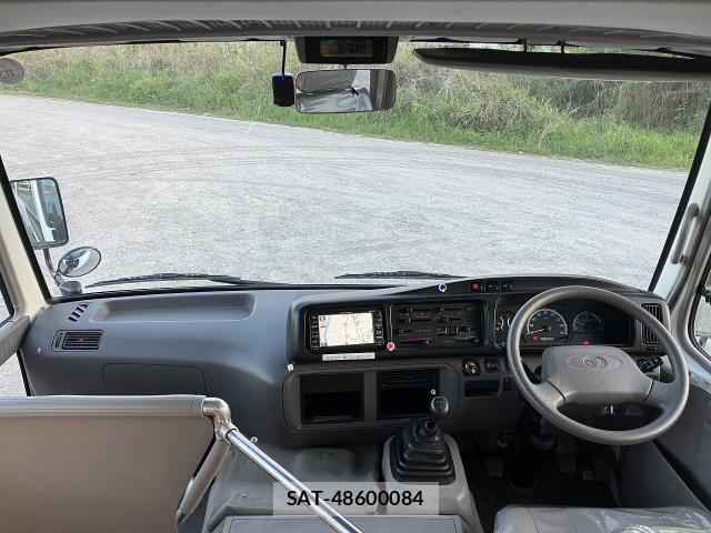 Toyota COASTER 2014-08 7817961-2