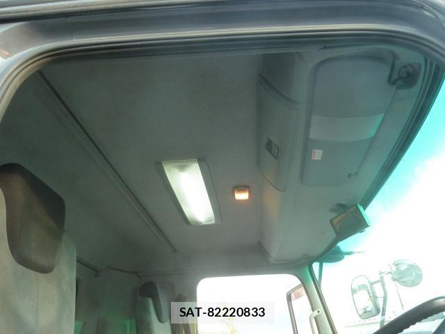UD Trucks CONDOR 2012-01 7817566-15