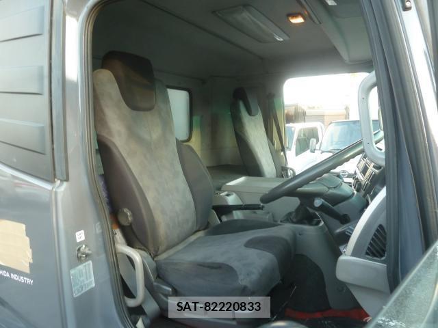 UD Trucks CONDOR 2012-01 7817566-16