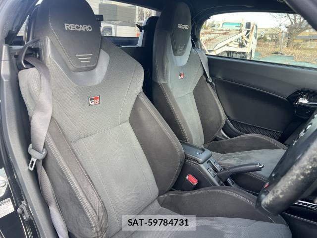 Toyota Copen 2019-11 7812840-11