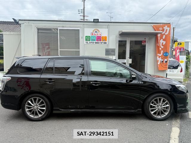 Toyota COROLLA FIELDER 2011-10 7820819-5