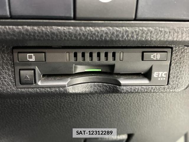 Toyota COROLLA TOURING 2021-06 7821124-17