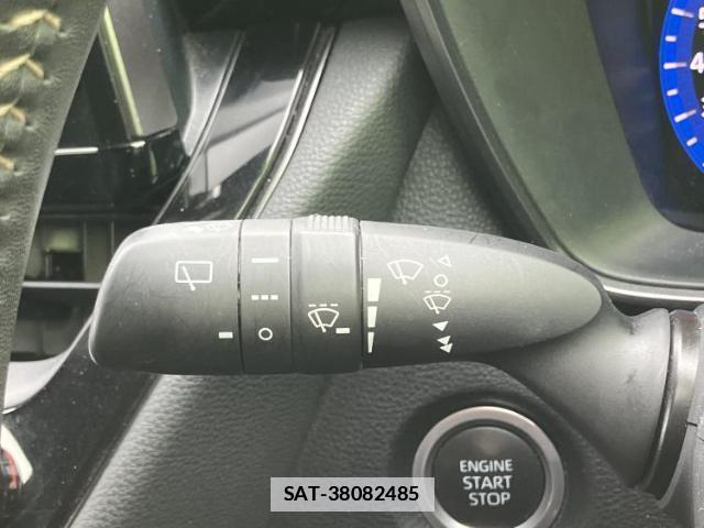 Toyota COROLLA TOURING 2021-04 7821926-17