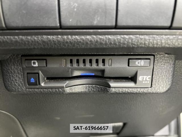 Toyota COROLLA 2021-08 7822355-17