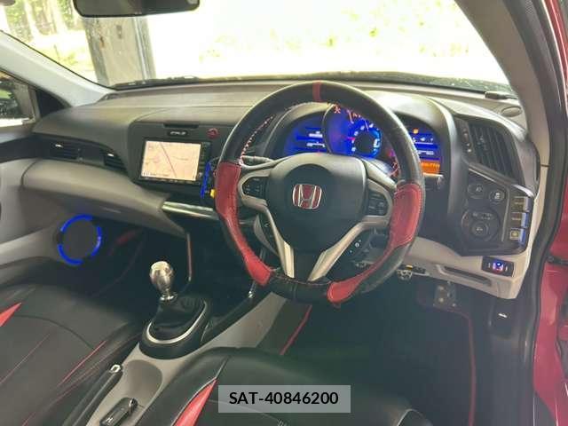 Honda CR-Z 2010-03 7812532-1