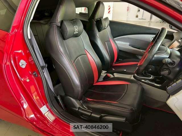 Honda CR-Z 2010-03 7812532-6