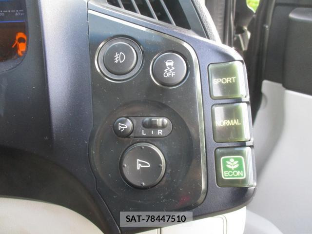 Honda CR-Z 2010-05 7818605-12