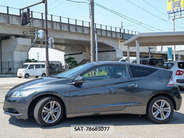 Honda CR-Z 2010-05 7819049-12