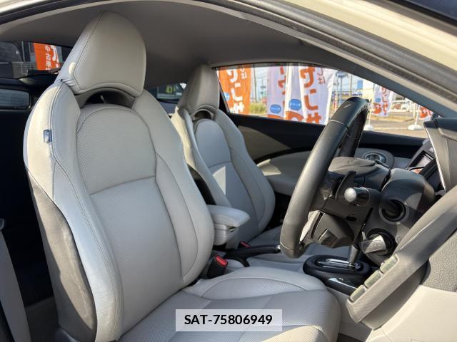 Honda CR-Z 2010-09 7819132-11