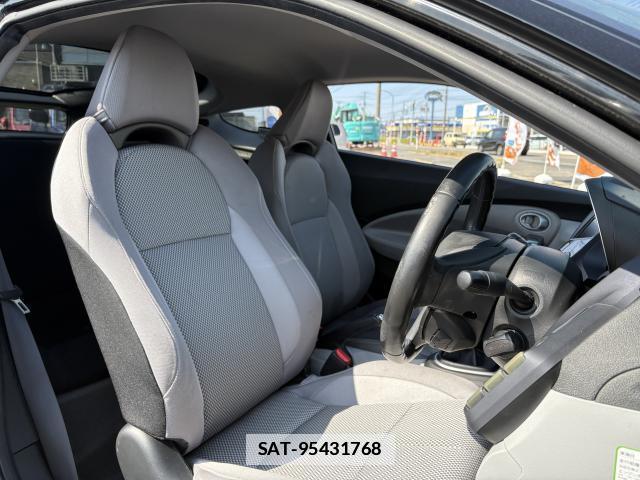 Honda CR-Z 2011-03 7819133-19