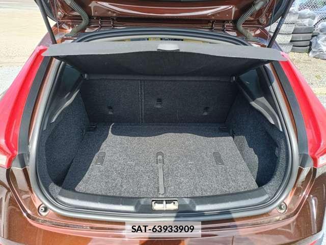Volvo CROSS COUNTRY 2017-12 7812521-15