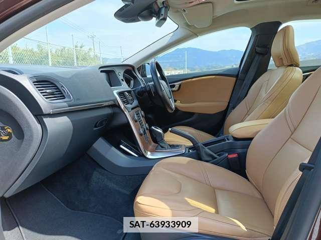 Volvo CROSS COUNTRY 2017-12 7812521-6