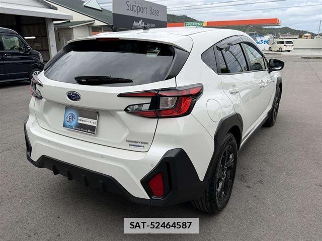 Subaru Crosstrek 2023-10 7814332-1
