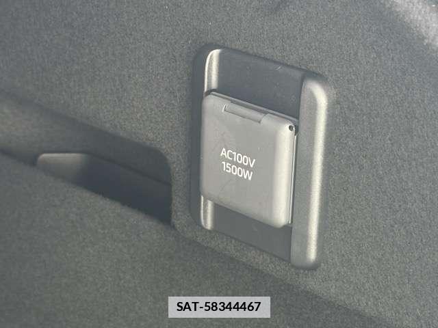 Toyota CROWN COMFORT 2022-09 7814297-15
