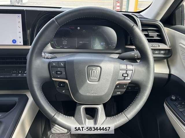 Toyota CROWN COMFORT 2022-09 7814297-4