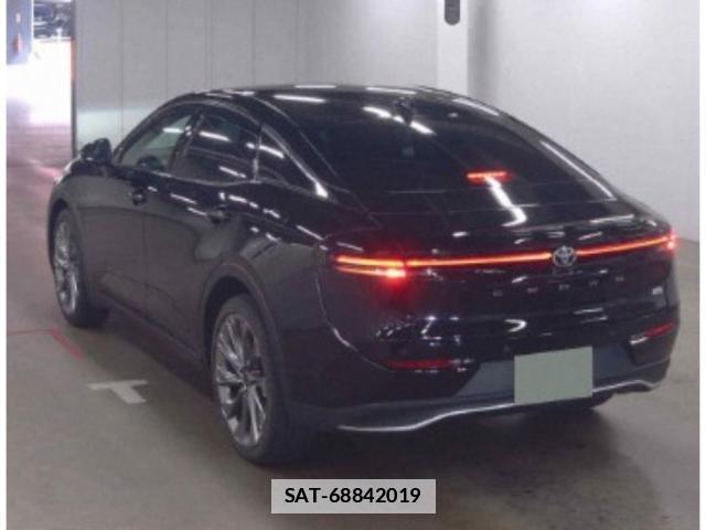 Toyota Crown Crossover 2022-11 7811425-1