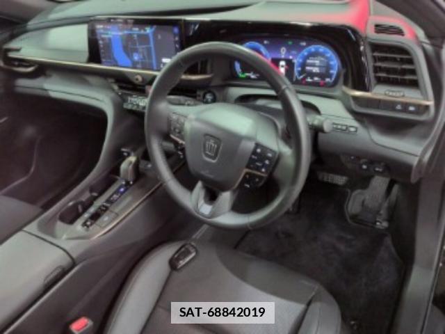 Toyota Crown Crossover 2022-11 7811425-2