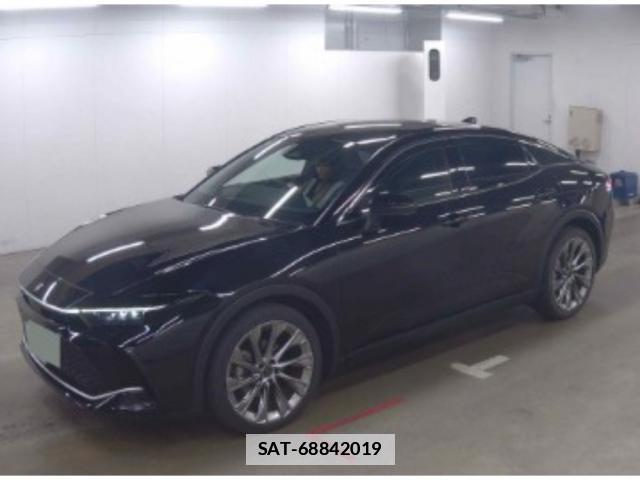 Toyota Crown Crossover 2022-11 7811425-3