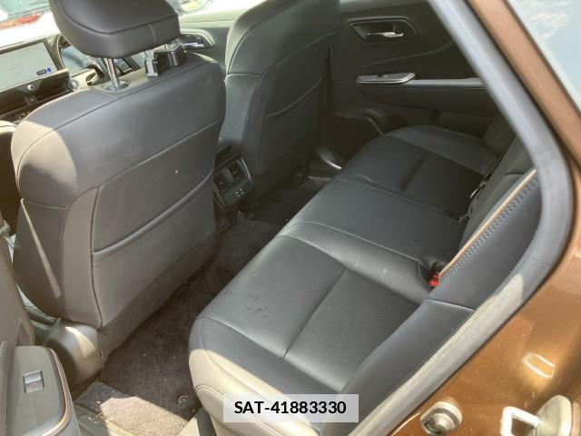 Toyota Crown Crossover 2023-08 7813517-5