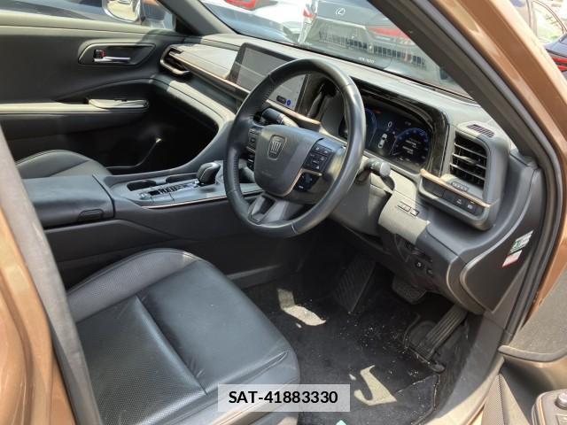 Toyota Crown Crossover 2023-08 7813517-7