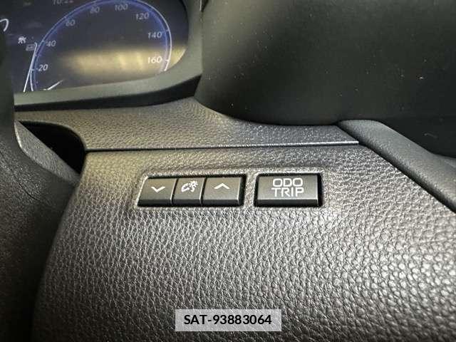 Toyota Crown Crossover 2024-03 7814316-8