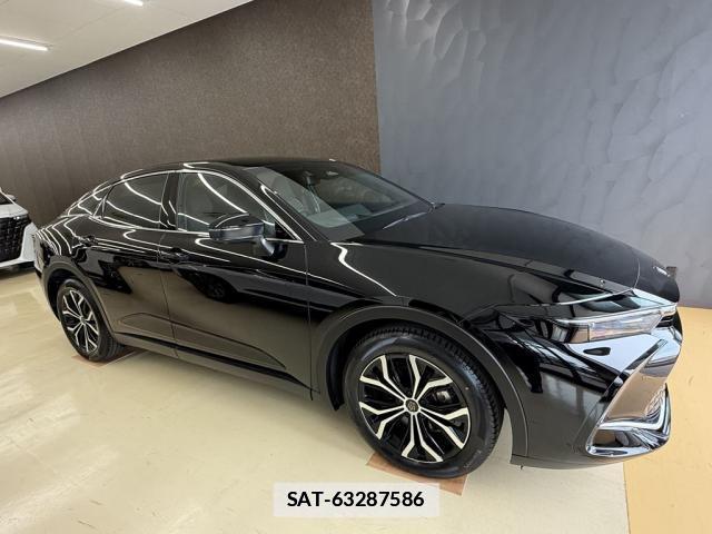 Toyota Crown Crossover 2022-12 7814349-3