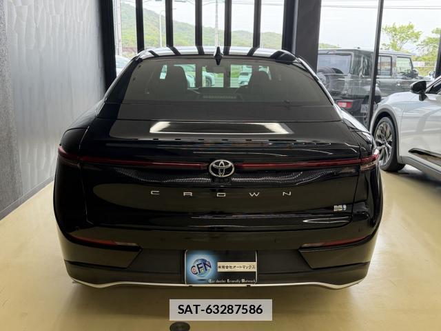 Toyota Crown Crossover 2022-12 7814349-6