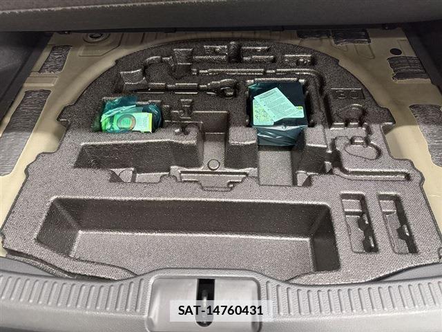 Toyota Crown Crossover 2024-01 7814356-10