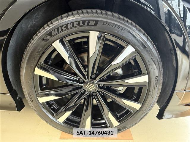 Toyota Crown Crossover 2024-01 7814356-12