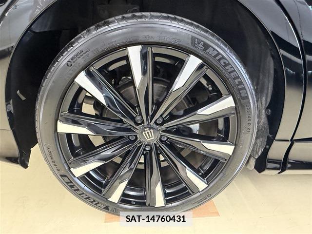 Toyota Crown Crossover 2024-01 7814356-13