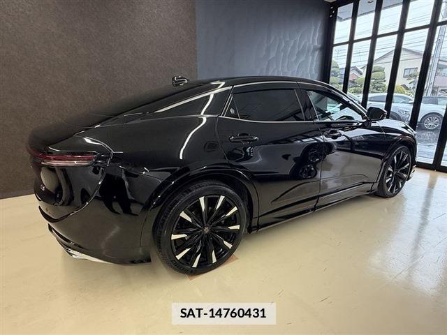 Toyota Crown Crossover 2024-01 7814356-4