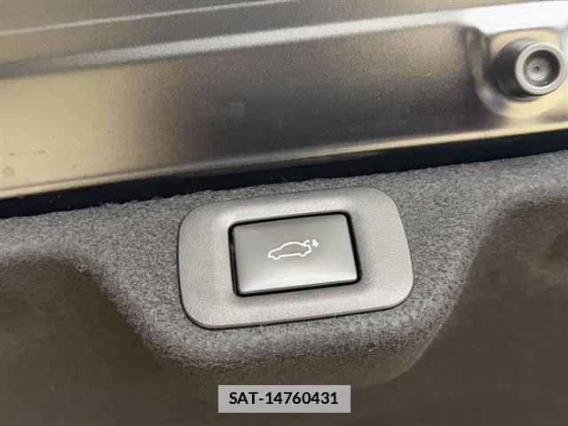 Toyota Crown Crossover 2024-01 7814356-9