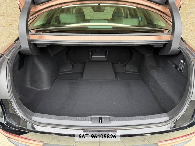 Toyota Crown Crossover 2023-05 7818935-11