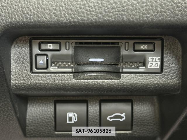 Toyota Crown Crossover 2023-05 7818935-4