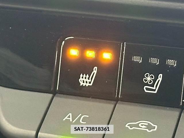 Toyota Crown Crossover 2023-05 7819041-6