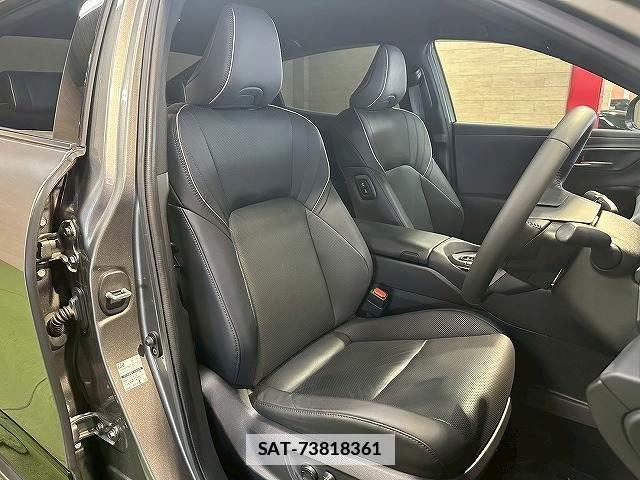 Toyota Crown Crossover 2023-05 7819041-8