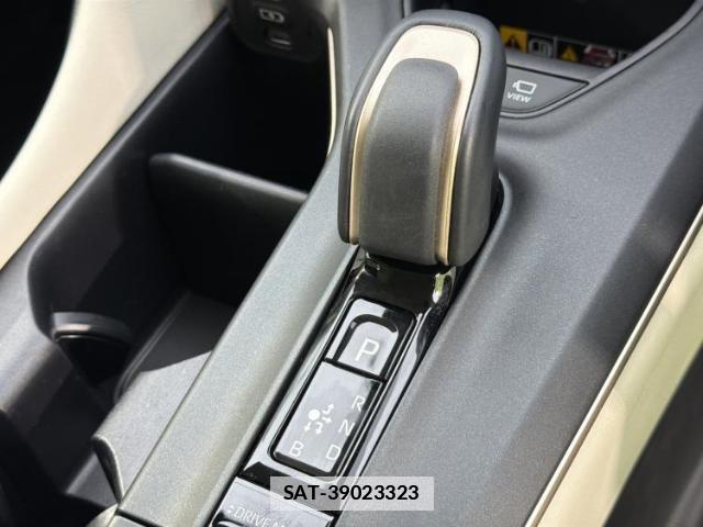 Toyota Crown Crossover 2023-04 7821066-16