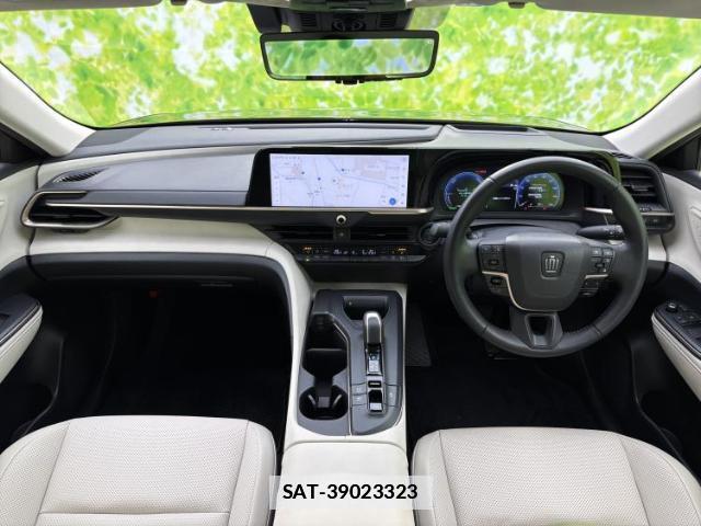 Toyota Crown Crossover 2023-04 7821066-3