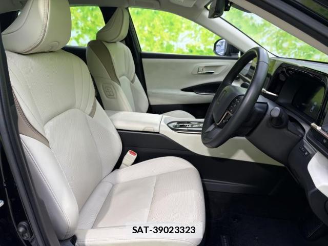 Toyota Crown Crossover 2023-04 7821066-4