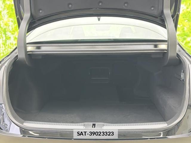 Toyota Crown Crossover 2023-04 7821066-7