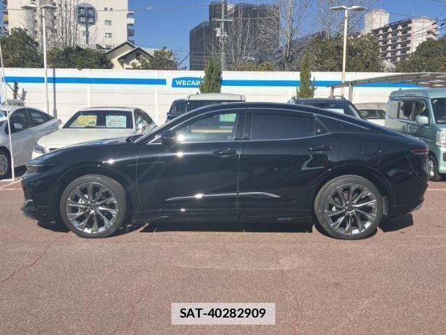 Toyota Crown Crossover 2023-01 7821381-1