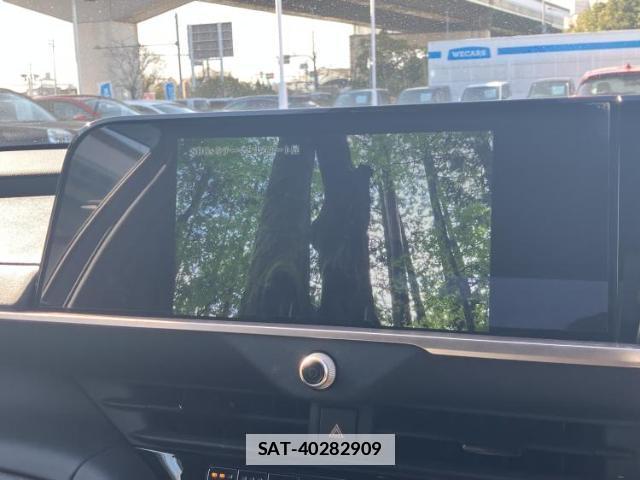 Toyota Crown Crossover 2023-01 7821381-12