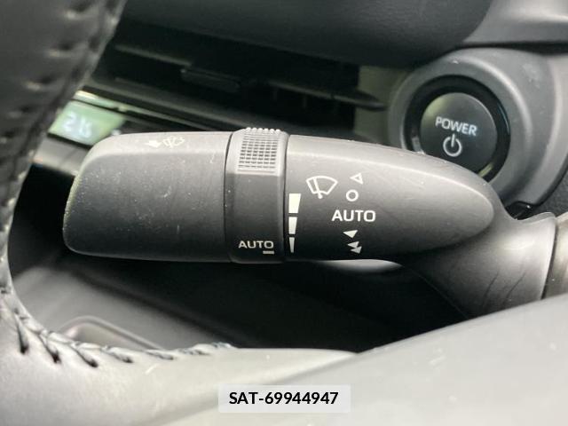 Toyota Crown Crossover 2023-07 7821886-16